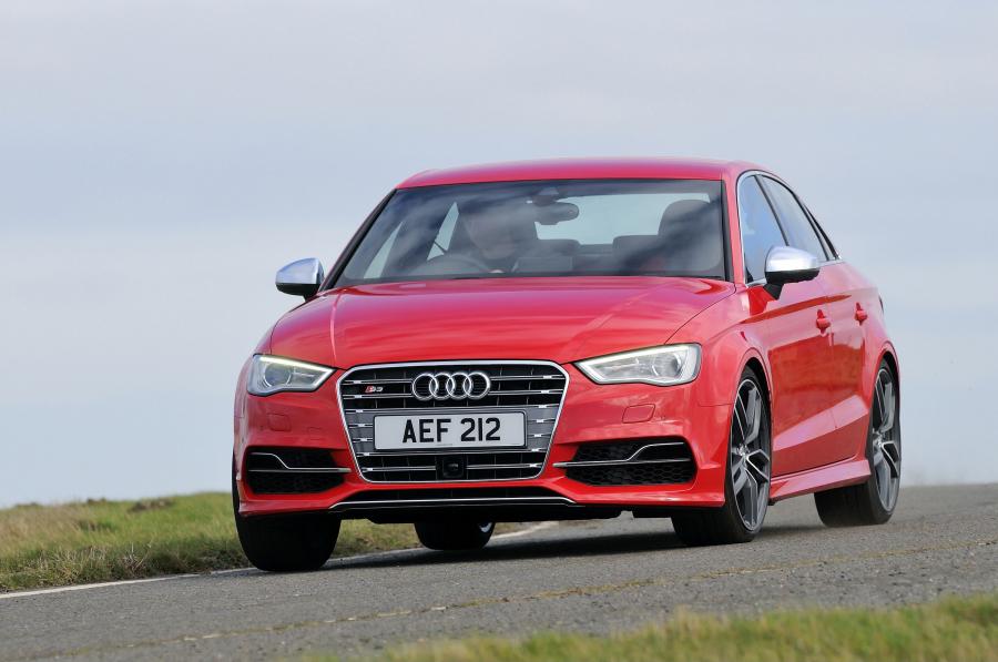  Audi S3 Sedan (8V) 2013 года  (UK) (фото 16 из 53)